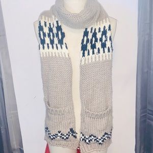 Knitted Pocket Scarf